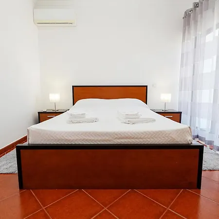 아파트 C24 - Sandy Way 3 Bed In *
