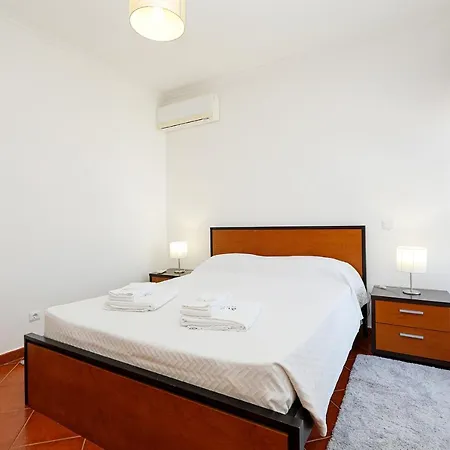 아파트 C24 - Sandy Way 3 Bed In