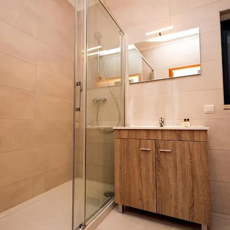C24 - Sandy Way 3 Bed In Lagos