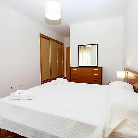 C24 - Sandy Way 3 Bed In * Lagos
