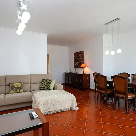 C24 - Sandy Way 3 Bed In * Lagos